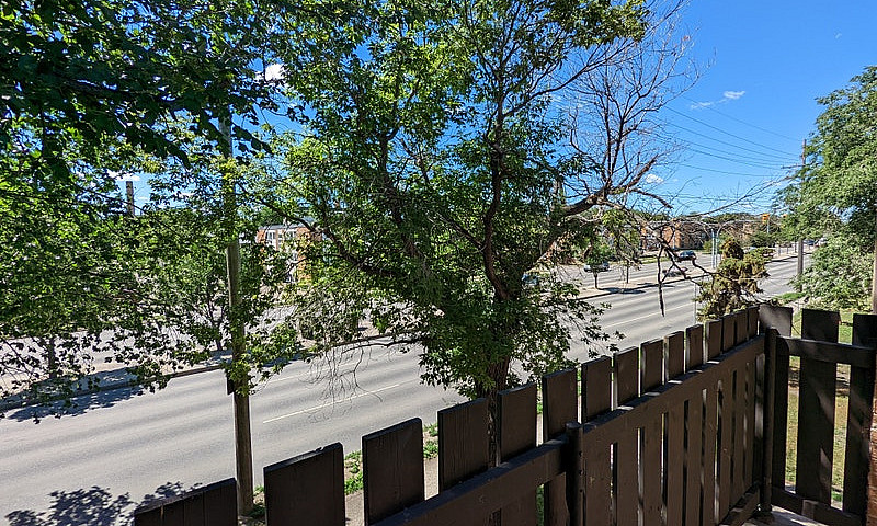 Mount Royal Apartmen...