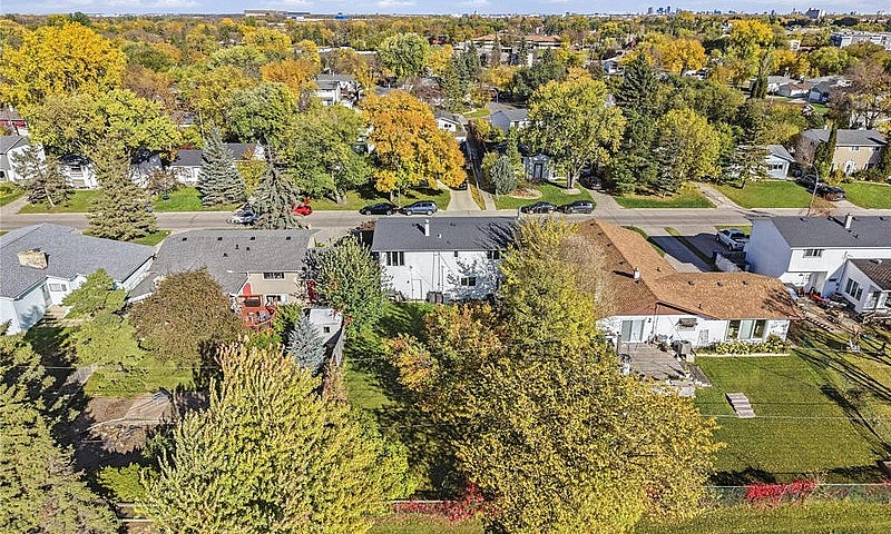 22 Valley View Drive...