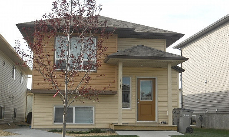 #1744- 2 Bedroom Low...