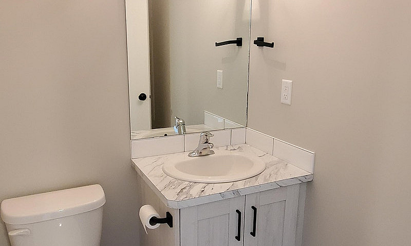 Duplex In Blackfalds...