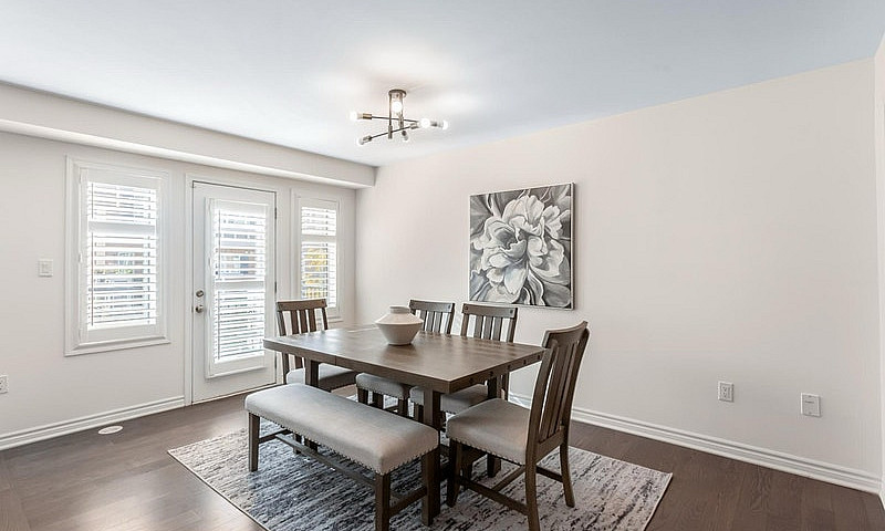 Luxury 3 Bed / 3 Bat...