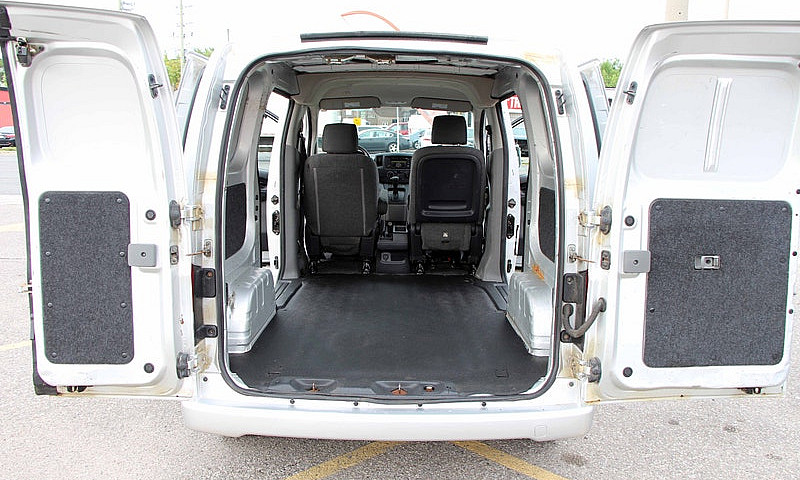 2013 Nissan Nv200 Sv...