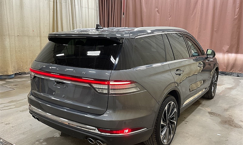 2022 Lincoln Aviator...
