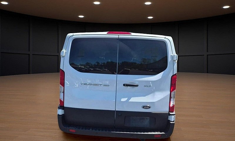 2022 Ford Transit-35...