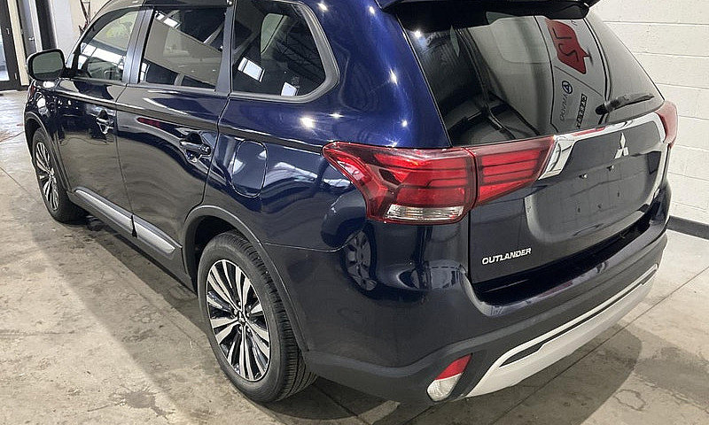 Mitsubishi Outlander...