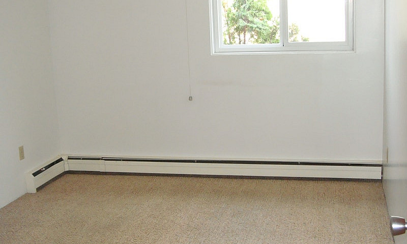 Large 2 Bedroom - 25...