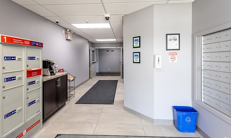 Renovated 2 Bedroom ...