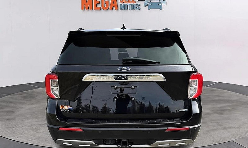 2020 Ford Explorer X...