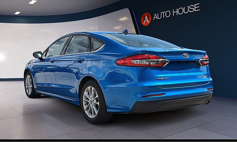 2020 Ford Fusion Se ...