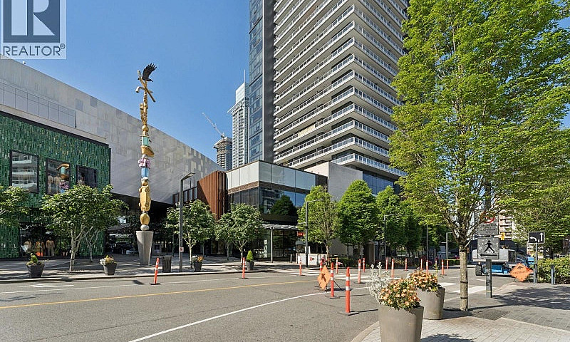 3710 4510 Halifax Wa...