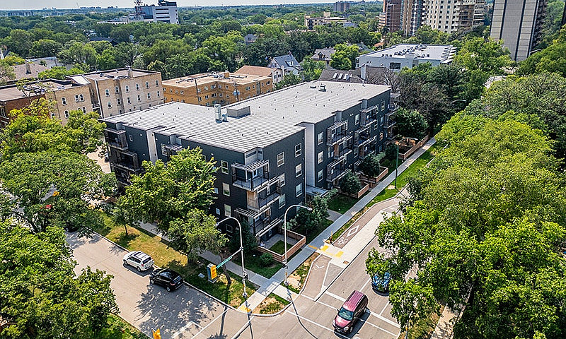 570 Stradbrook - 2 B...