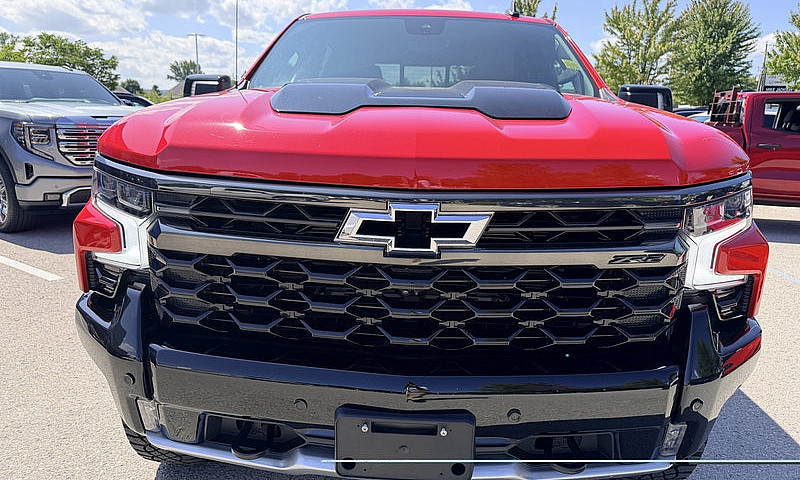 2025 Chevrolet Silve...