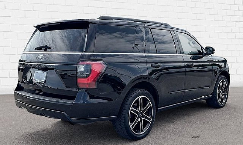 2021 Ford Expedition...
