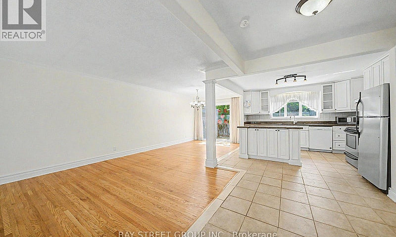 32 Alanadale Avenue ...