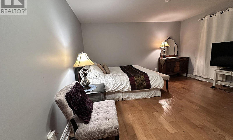 Ensuite 2 - 3369 St ...