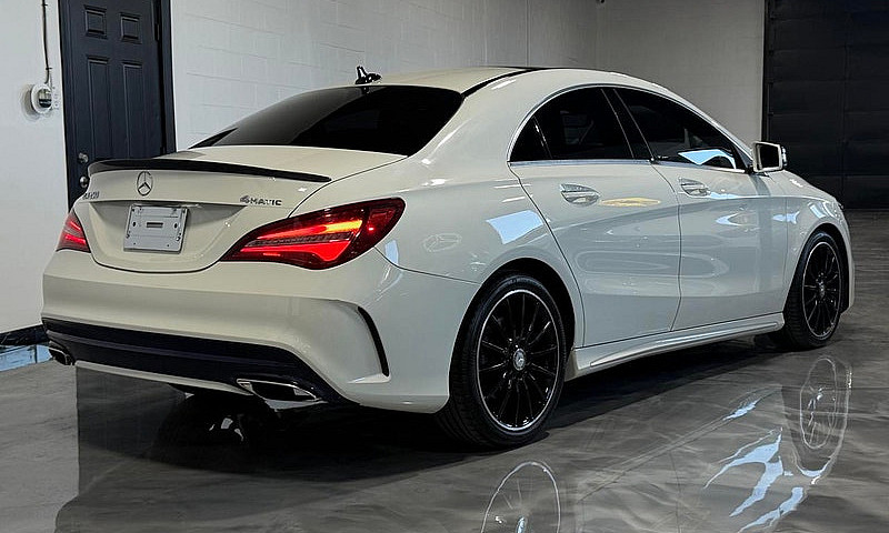 2018 Mercedes-Benz C...