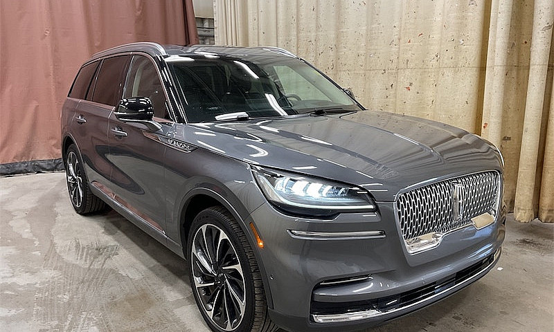 2022 Lincoln Aviator...