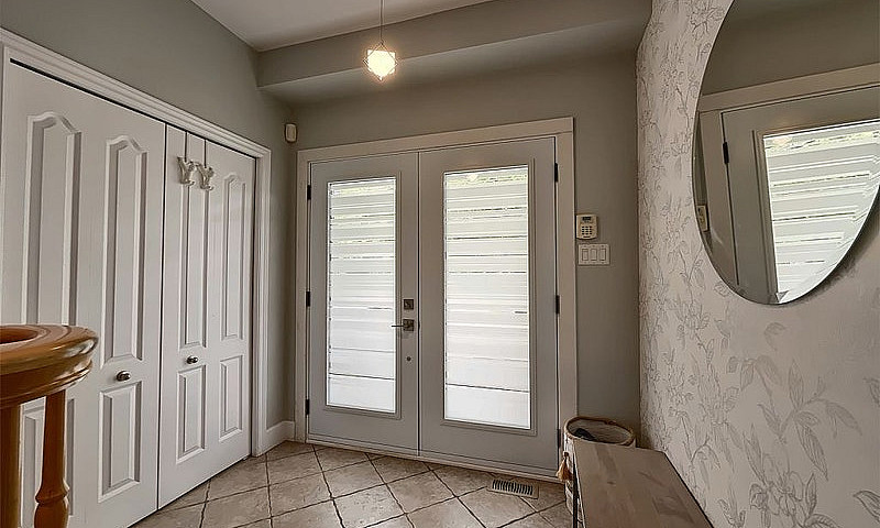 $899,000 - 2 Storey ...