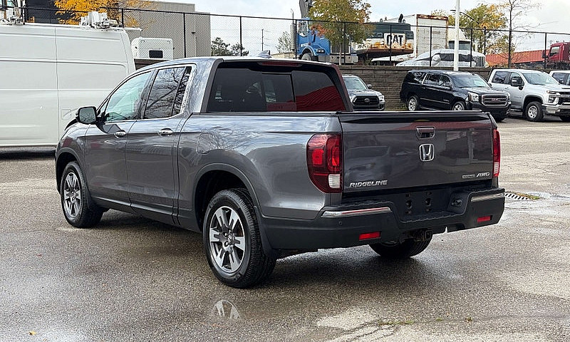 2017 Honda Ridgeline...