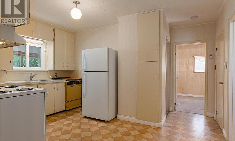 2233 Fifth Avenue Tr...
