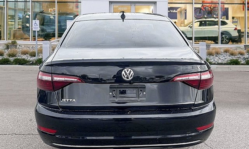 2020 Volkswagen Jett...