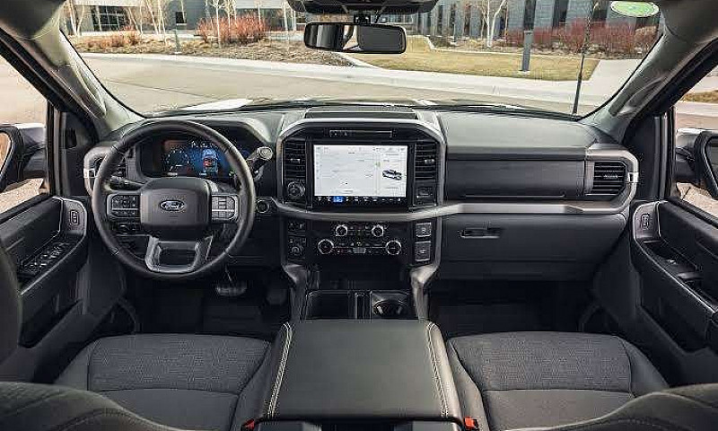 2025 Ford F-150 Xlt...
