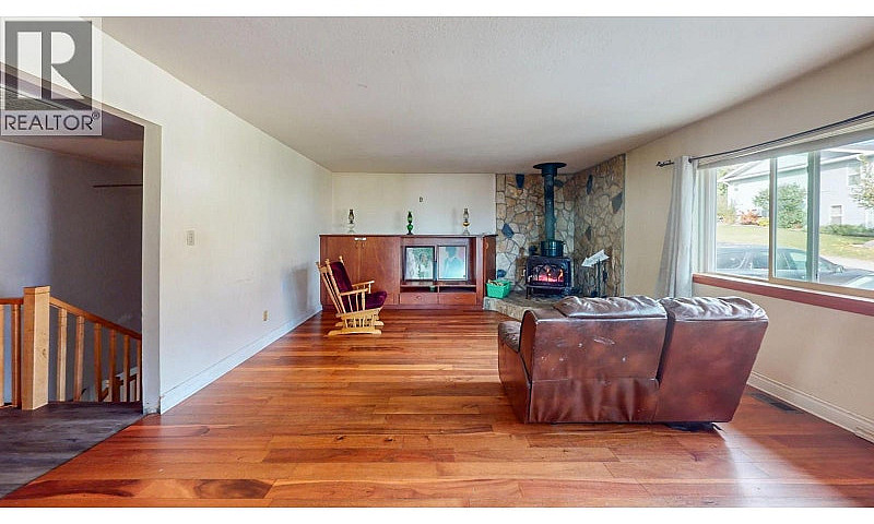 115 24Th Avenue N Cr...