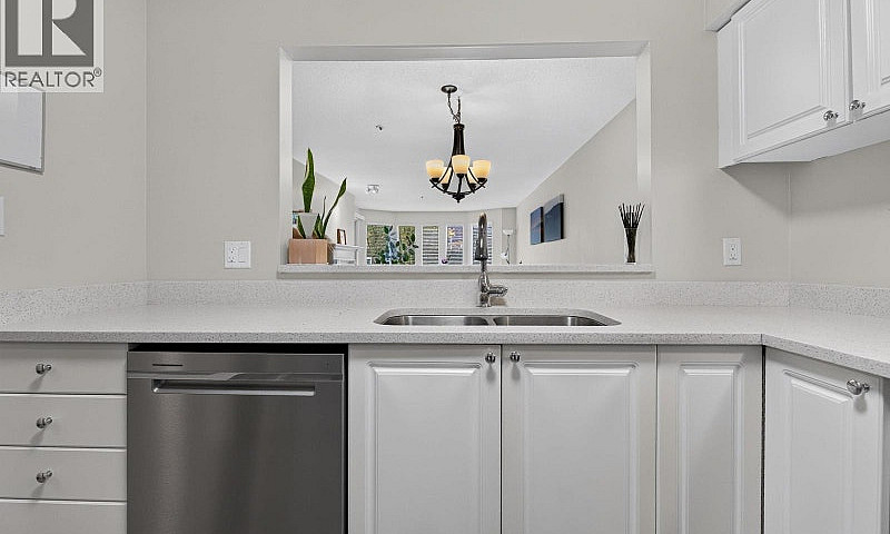 208 2288 W 12Th Aven...