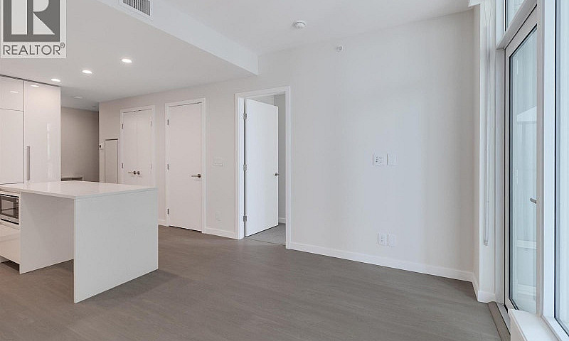 2706 2186 Gilmore Av...