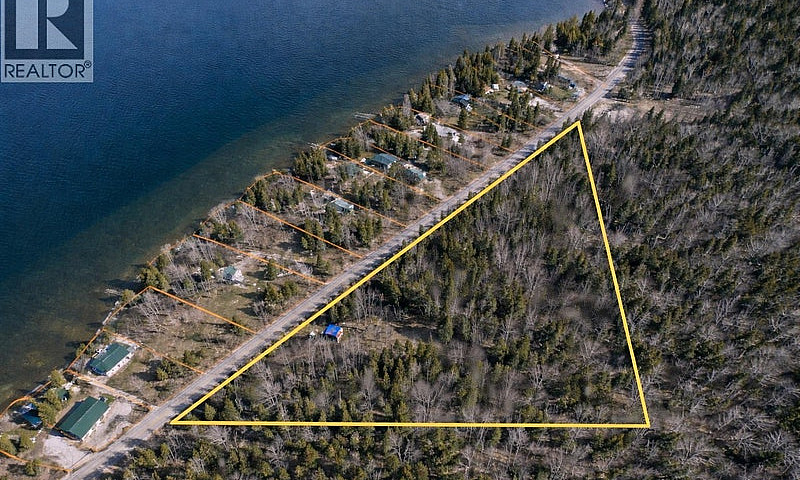 Lot 1 S Canim Lake R...