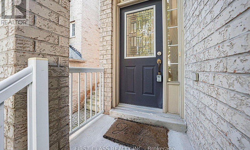 24 - 5110 Fairview S...