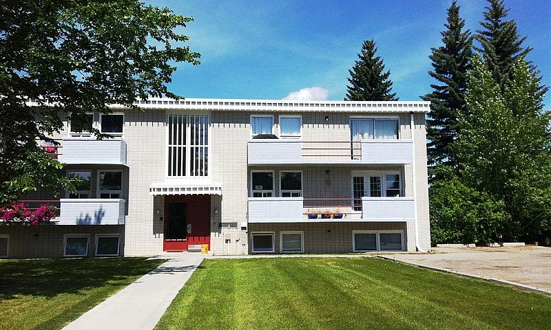 2 Bedroom Suite In A...