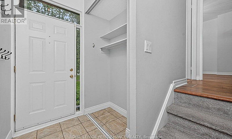 30 Viewpointe Privat...