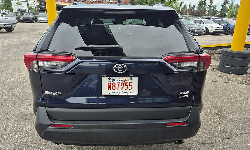 2023 Toyota Rav4 Xle...