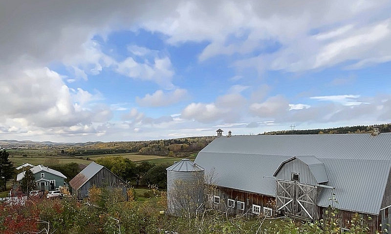 $850,000 - Acreage /...