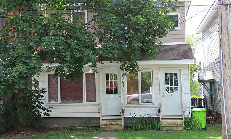 365 Wellington St. E...