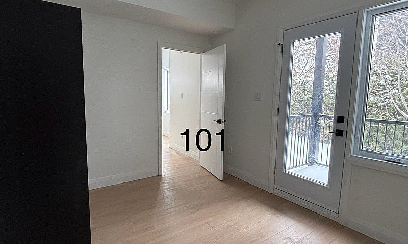 368 Tweedsmuir Avenu...
