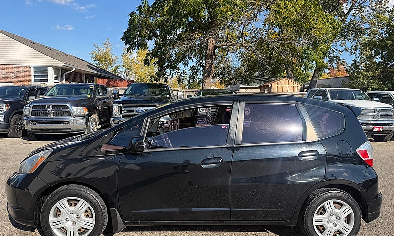 2013 Honda Fit Lx...