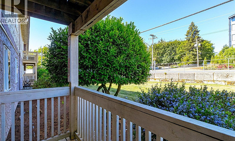 3 3271 Cowichan Lake...