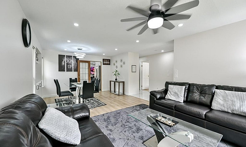 12925 65 Avenue Surr...