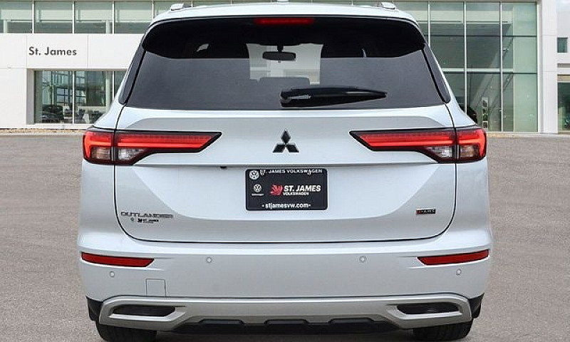 2022 Mitsubishi Outl...