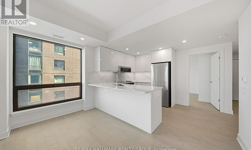 1407 - 180 George St...