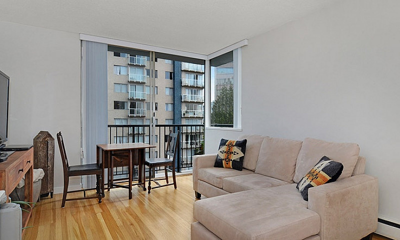 Breakers - 1 Bedroom...