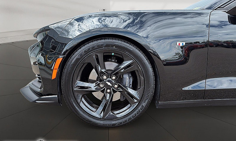 2019 Chevrolet Camar...