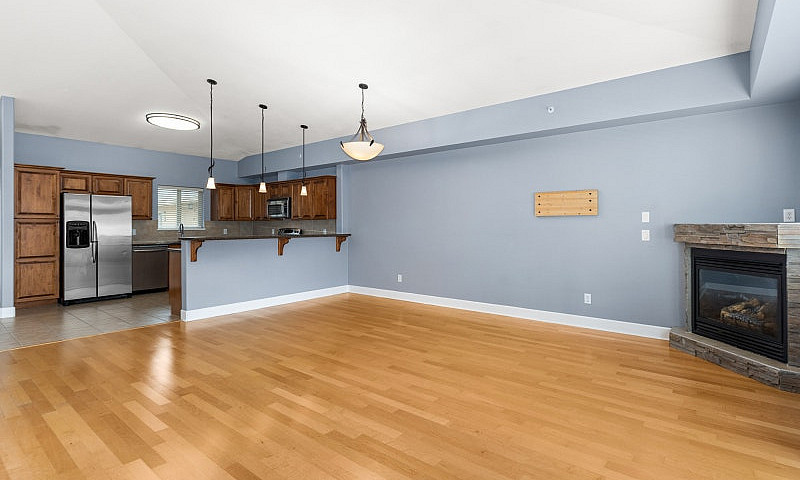 #335 - 3996 Beach Av...