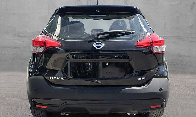 2020 Nissan Kicks Sr...