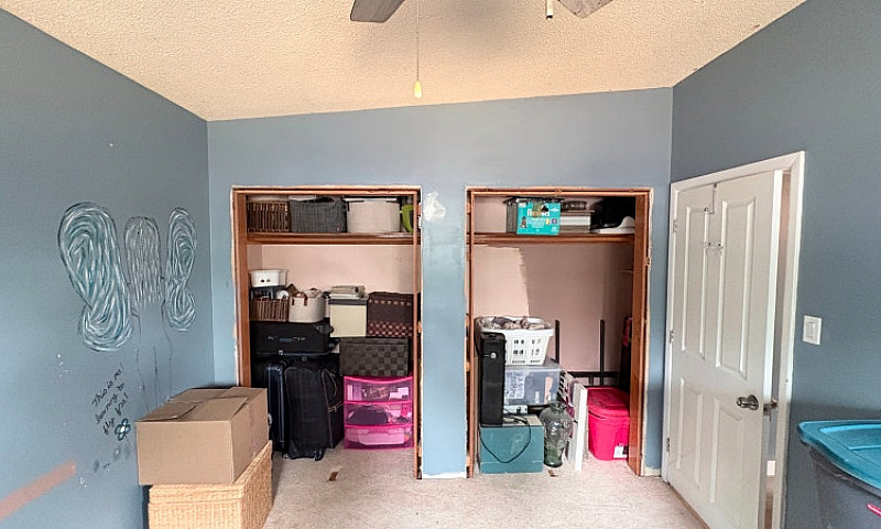 4 Bedroom, 2 Bathroo...