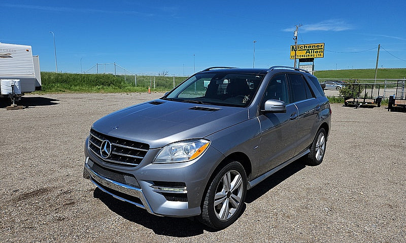 2012 Mercedes-Benz M...