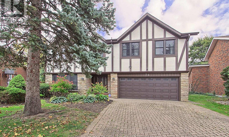 35 Tofino Crescent T...
