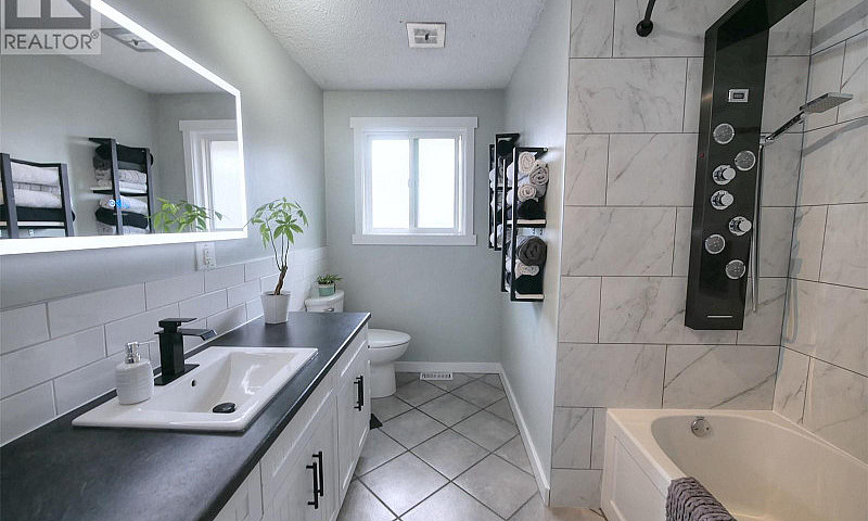 21 Duncan Avenue Fru...
